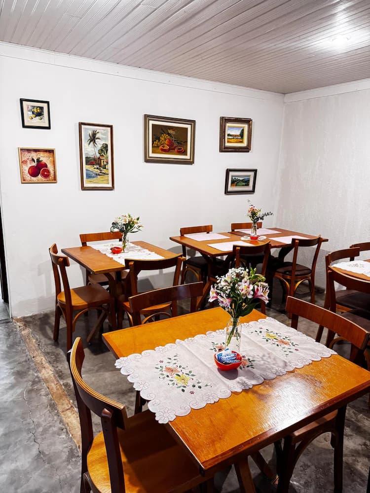 Breakfast area