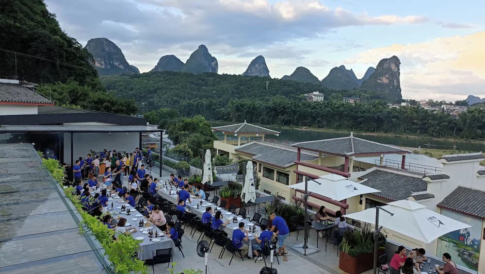 Outdoor dining