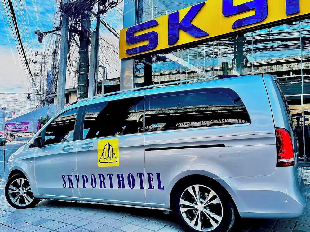 Airport shuttle