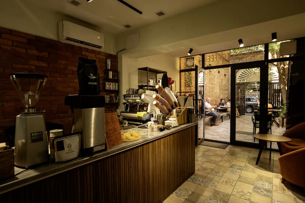 Cafe
