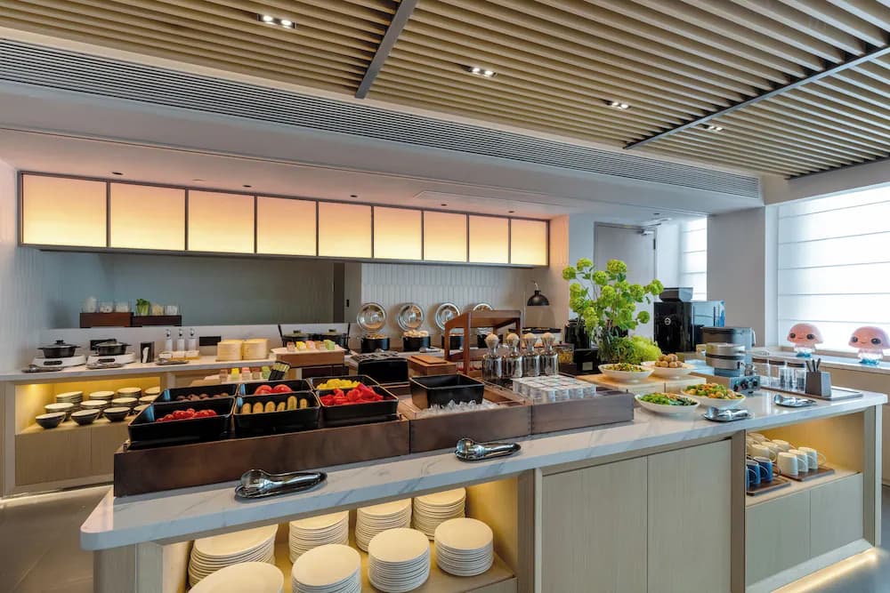 Breakfast buffet