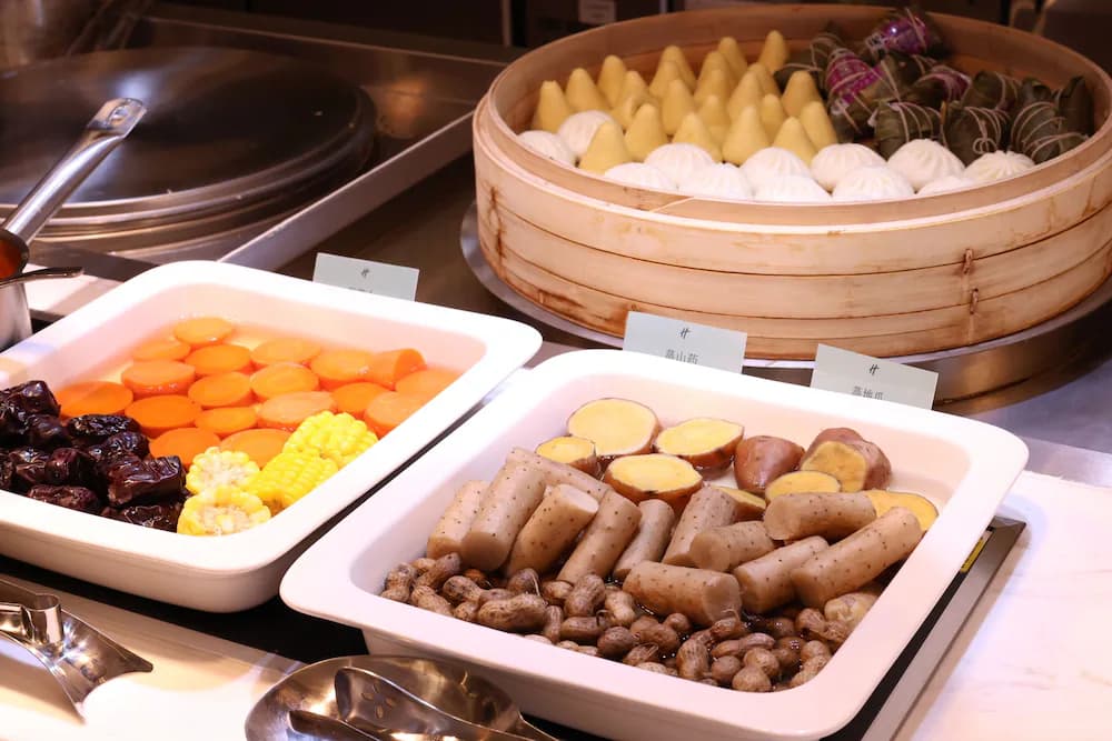 Breakfast buffet