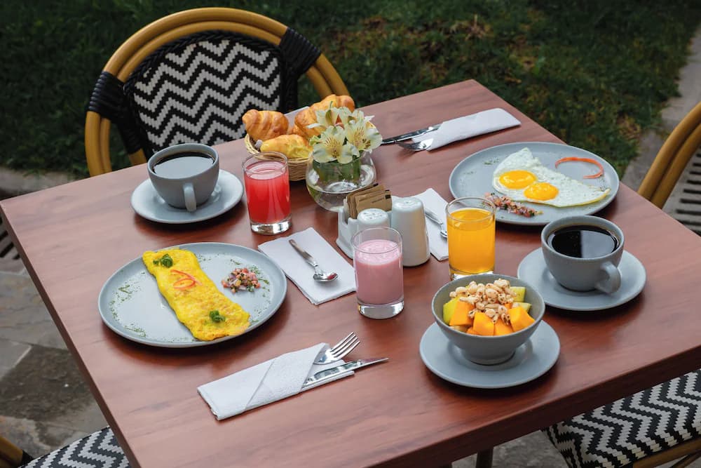 Breakfast buffet