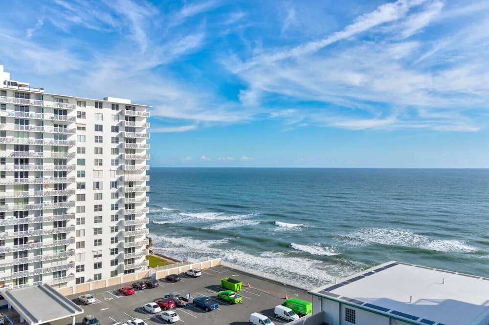 Beach/ocean view