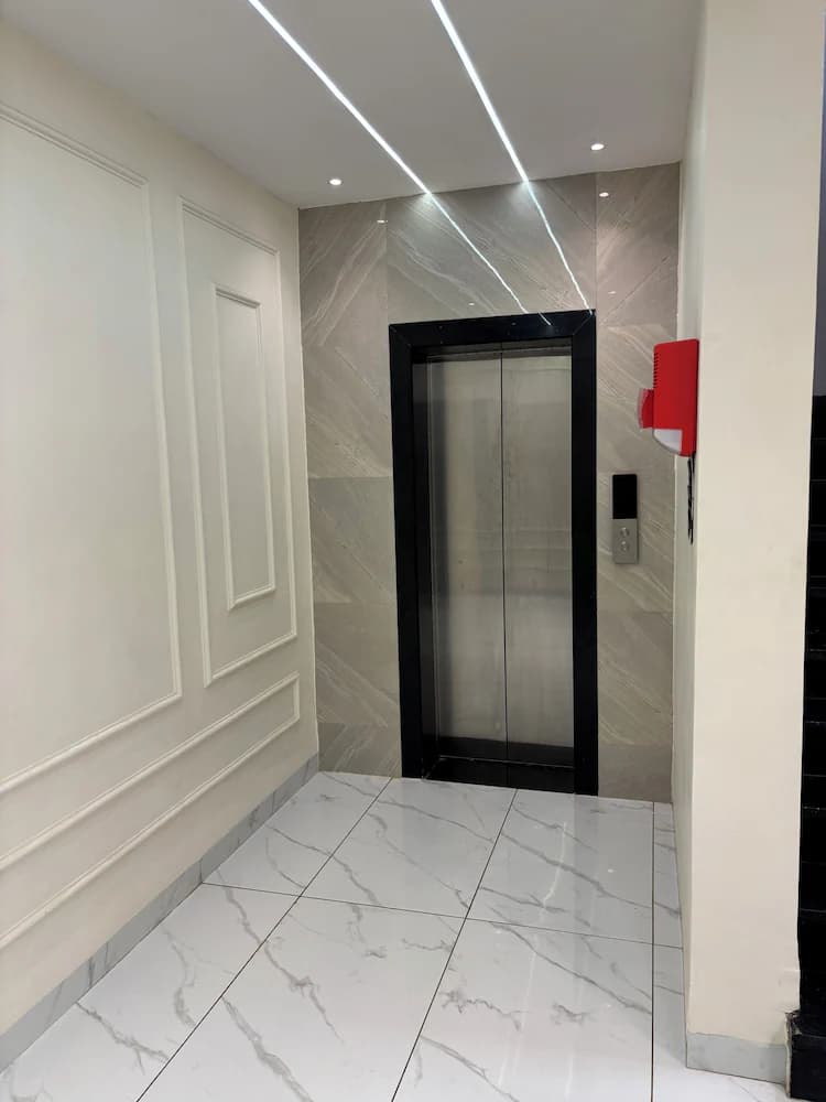 Elevator