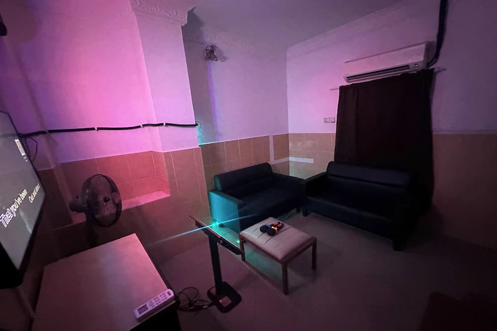 Karaoke room