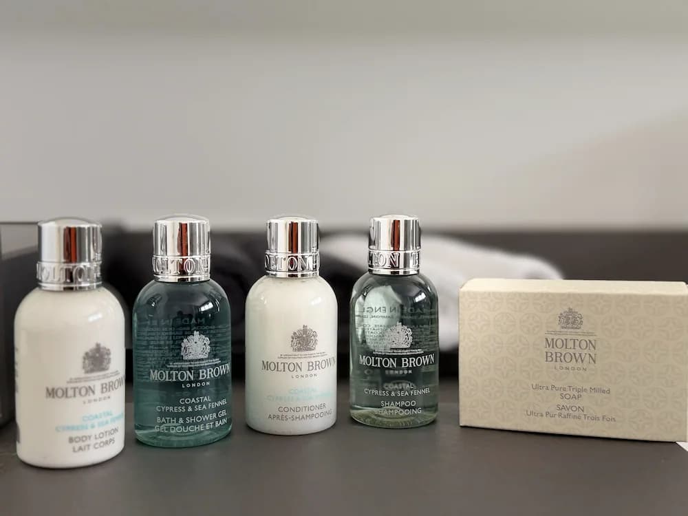 Bathroom amenities