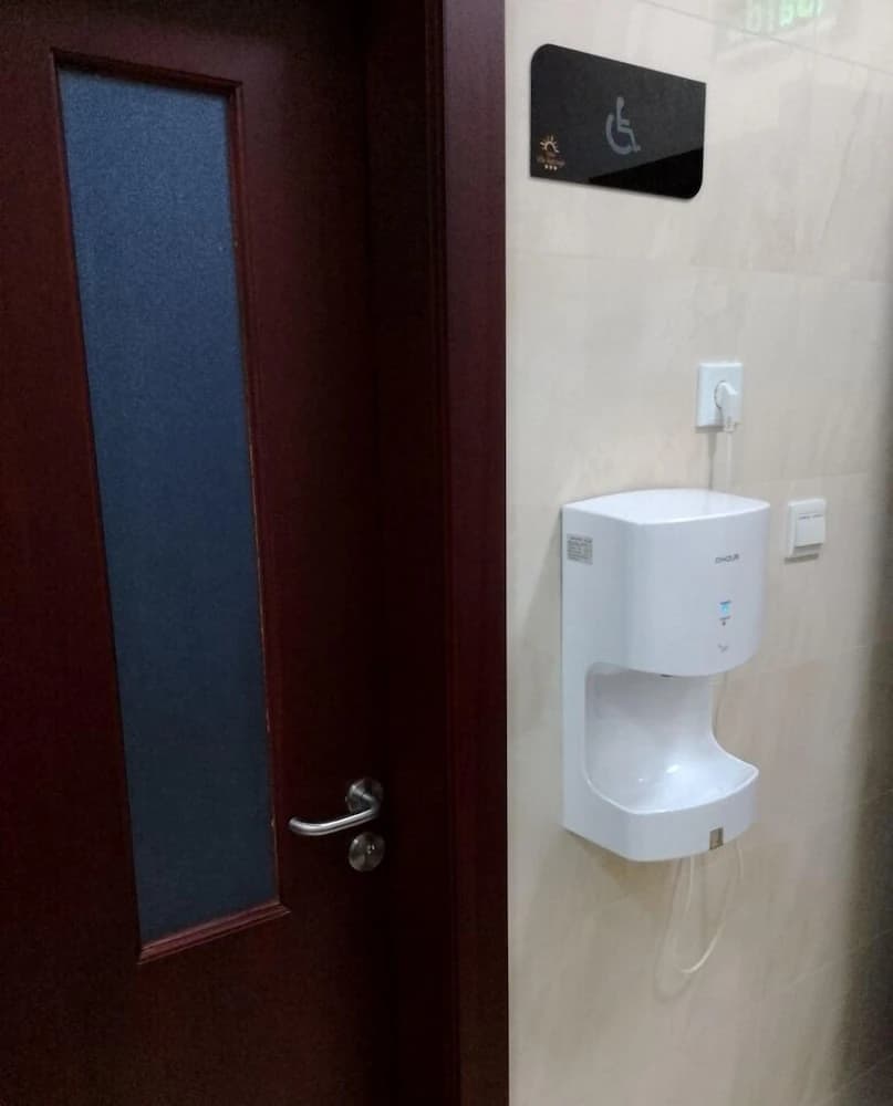 Guest wheelchair