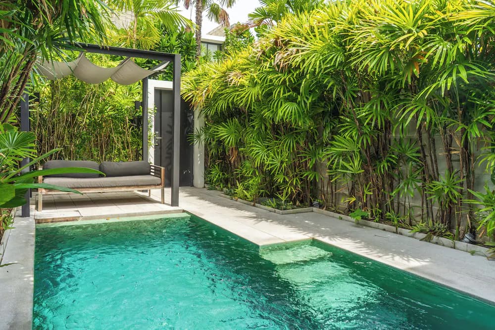 Private pool