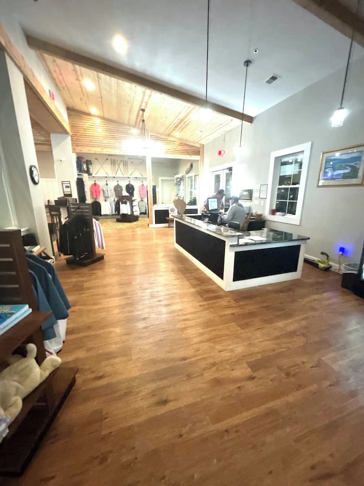 Concierge desk