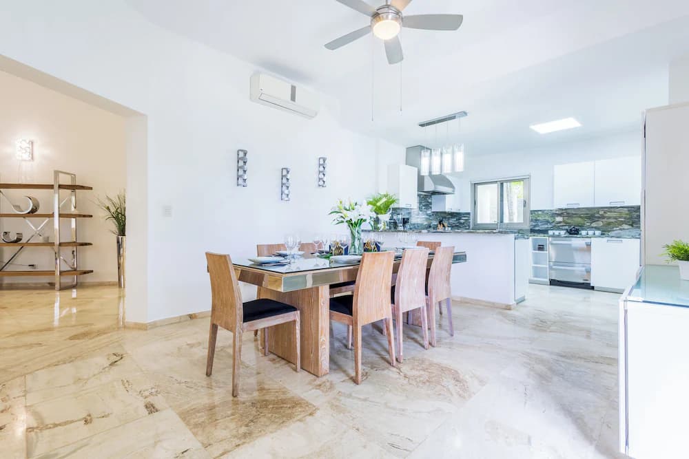 Dining room