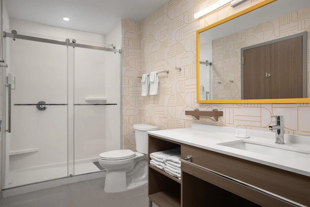 Bathroom shower