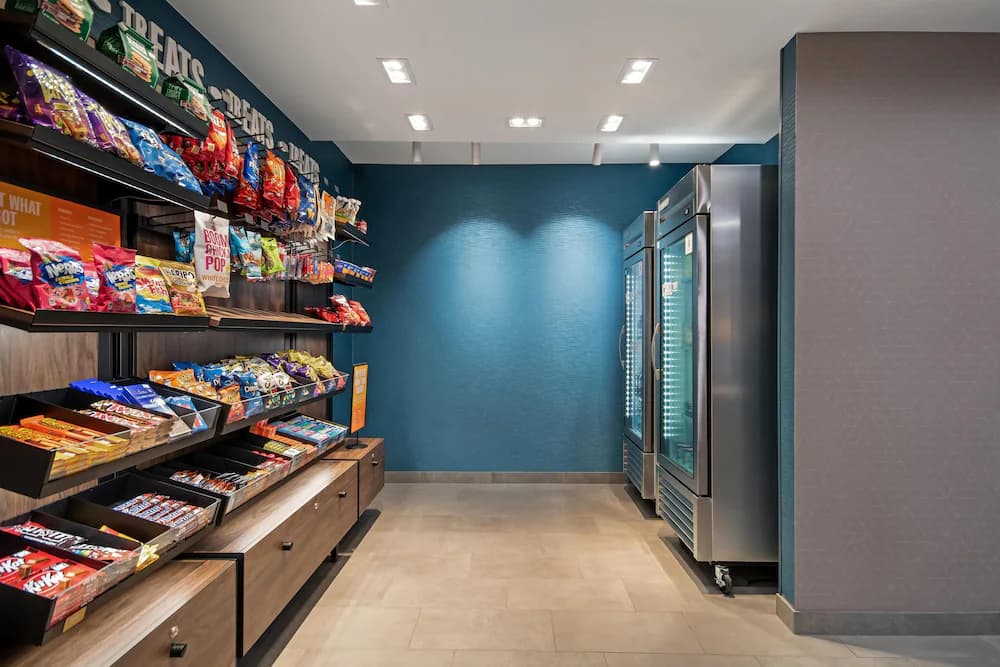 Snack bar