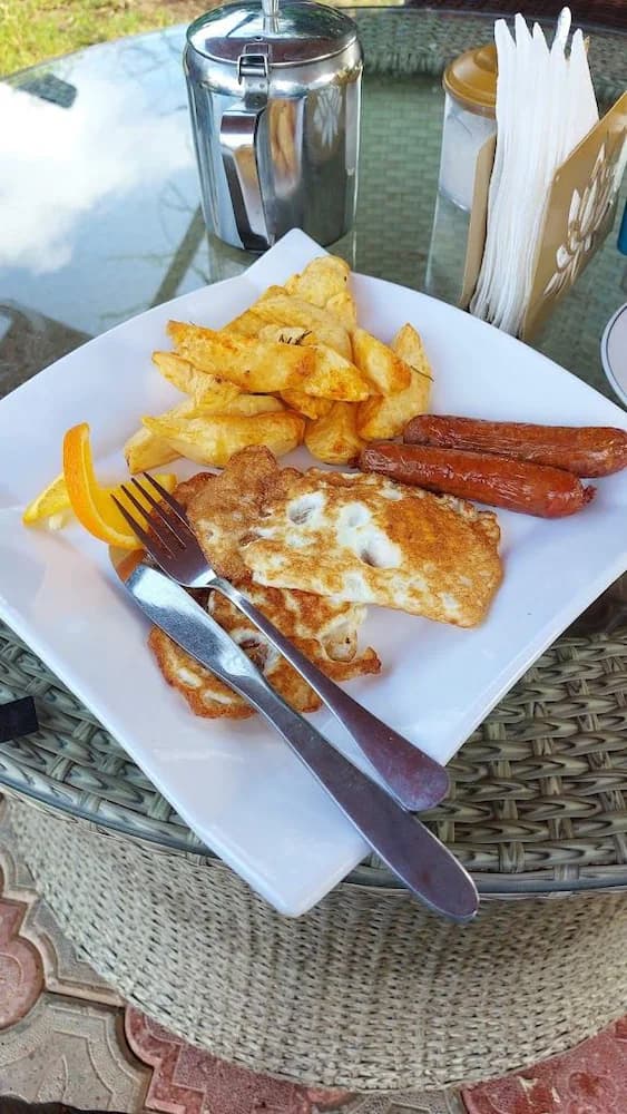 Breakfast meal