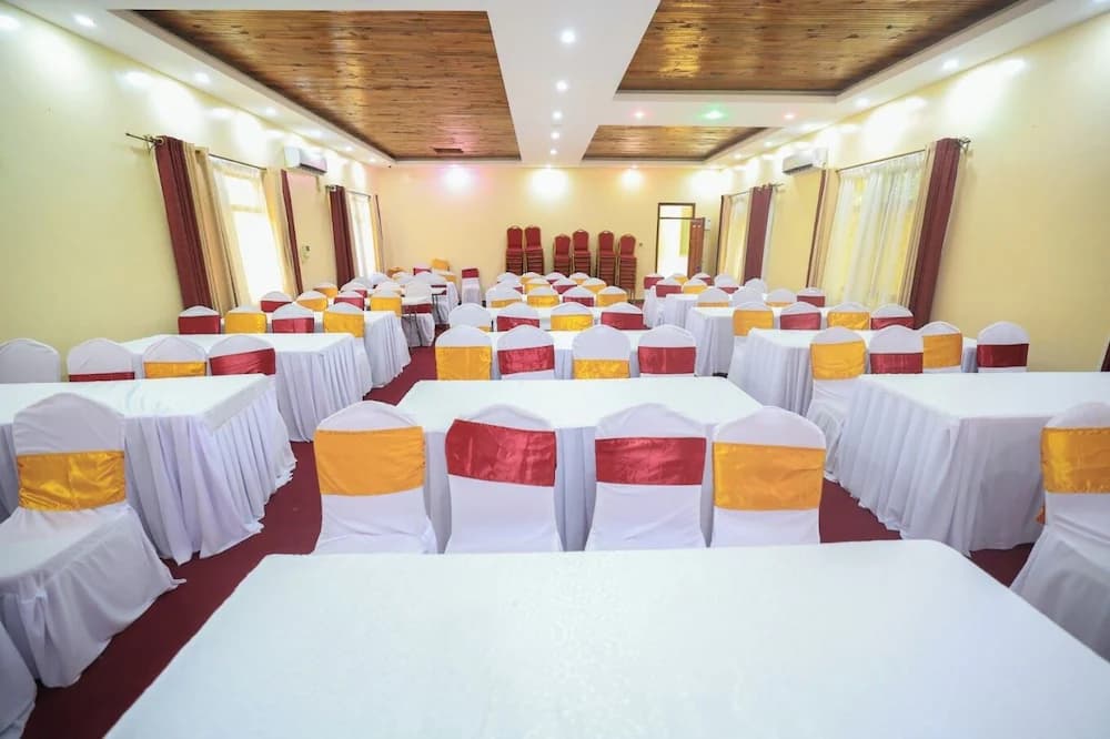 Banquet hall