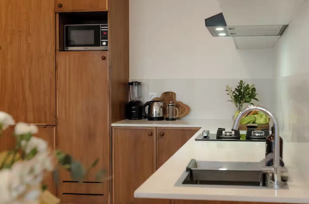 Private kitchenette
