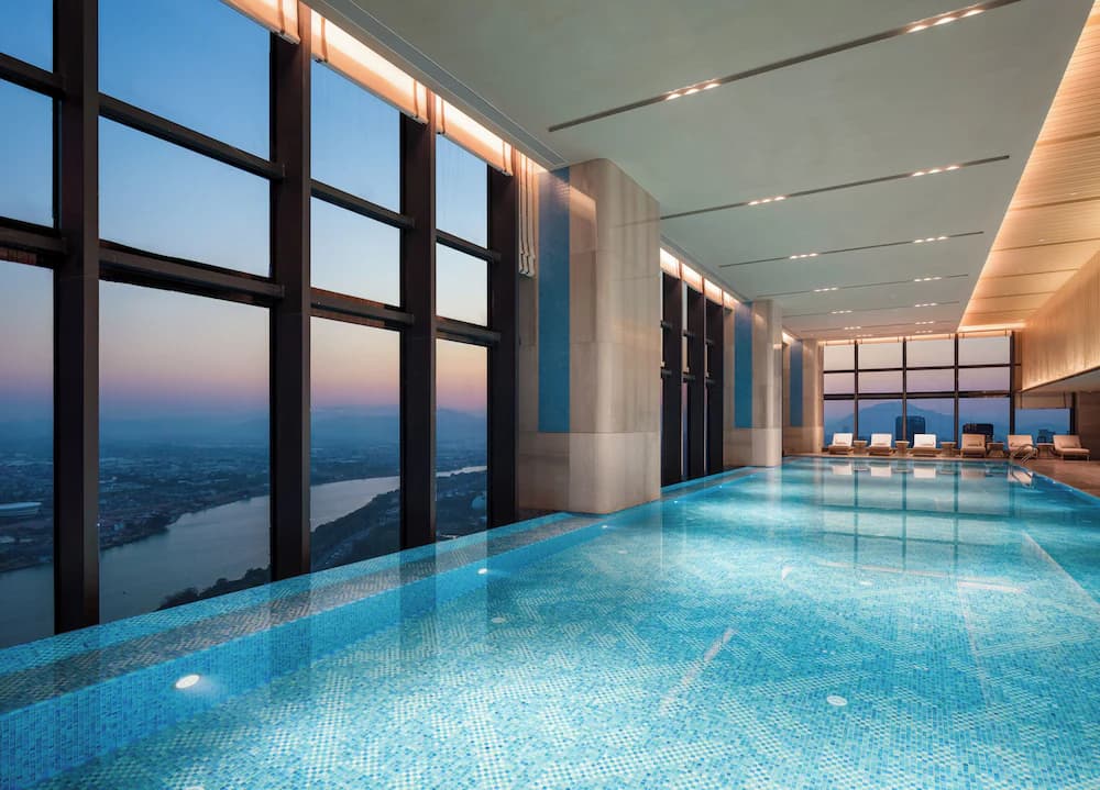Infinity pool