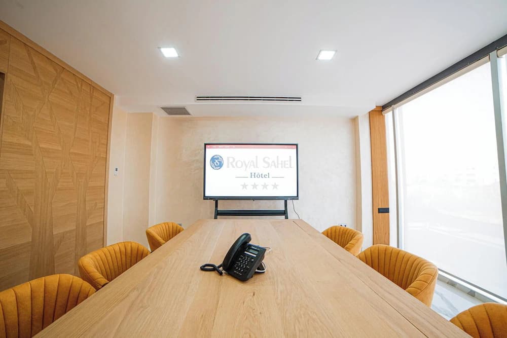 Meeting facility