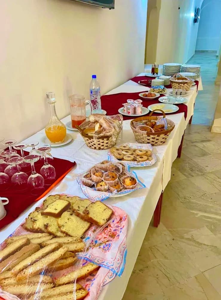 Breakfast buffet