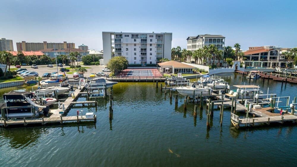 Marina