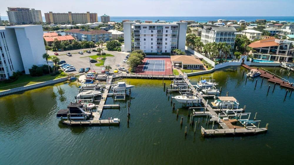 Marina