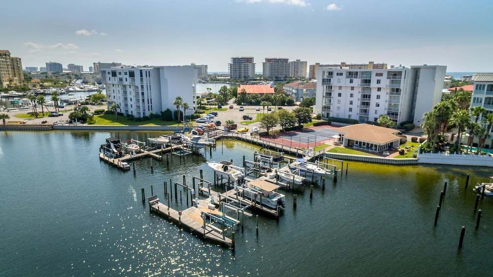 Marina