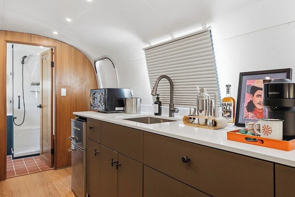 Private kitchenette
