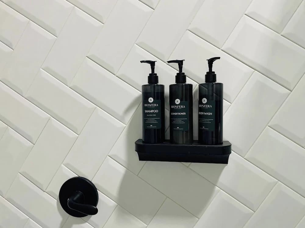 Bathroom amenities