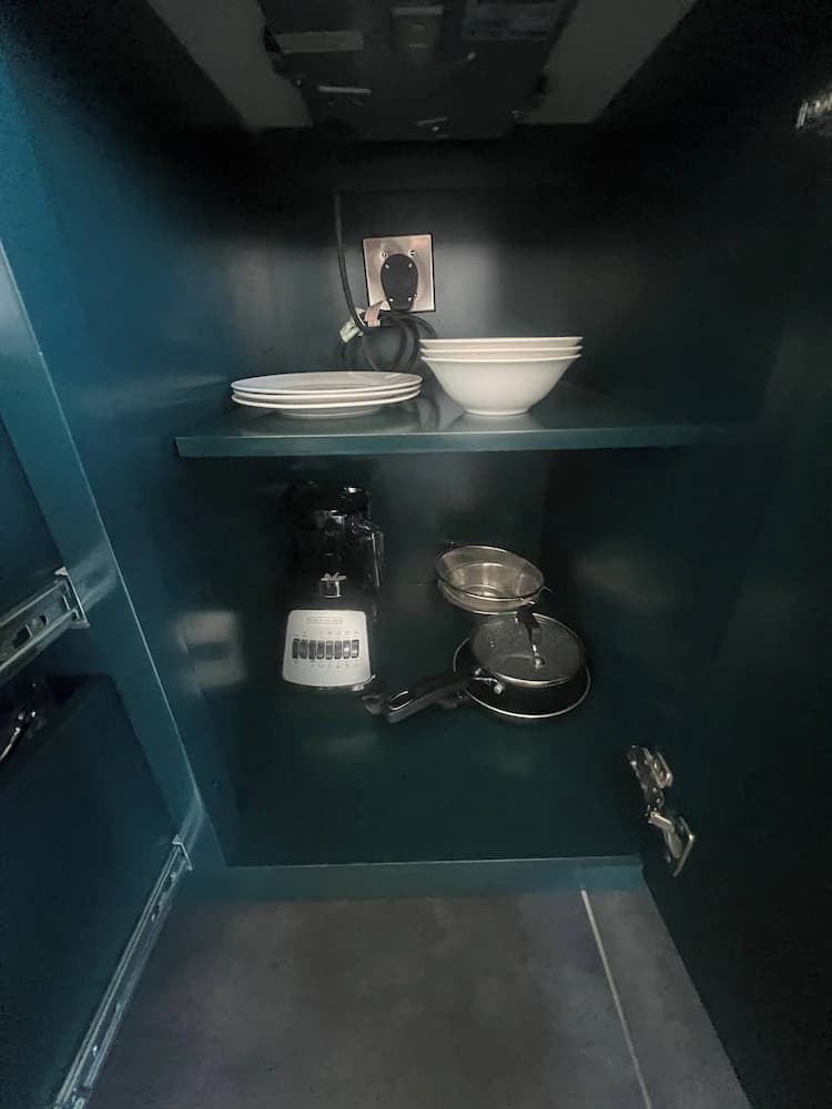 Bathroom amenities