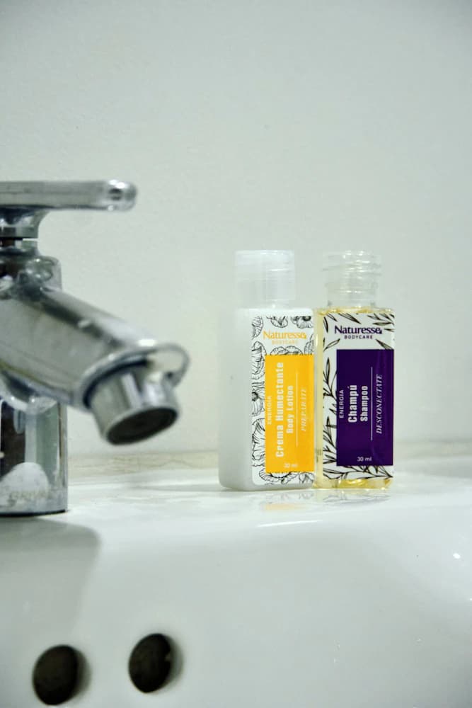 Bathroom amenities
