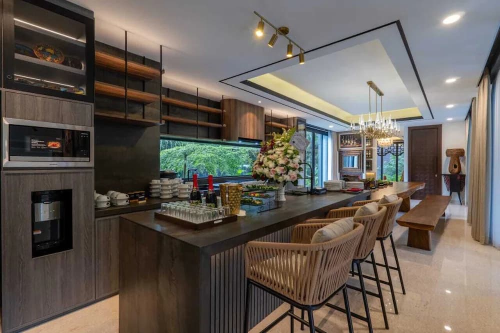 Private kitchenette