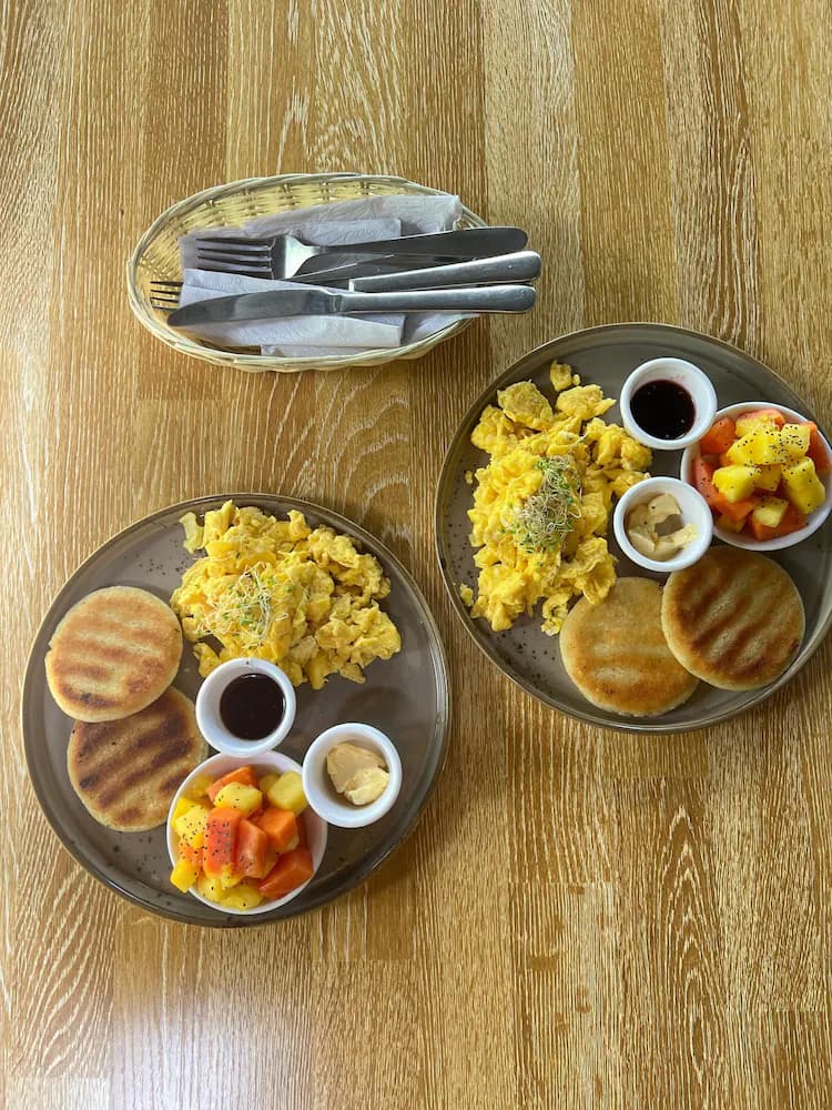 Breakfast meal