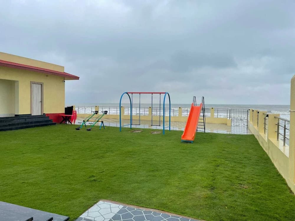 Children's play area - outdoor