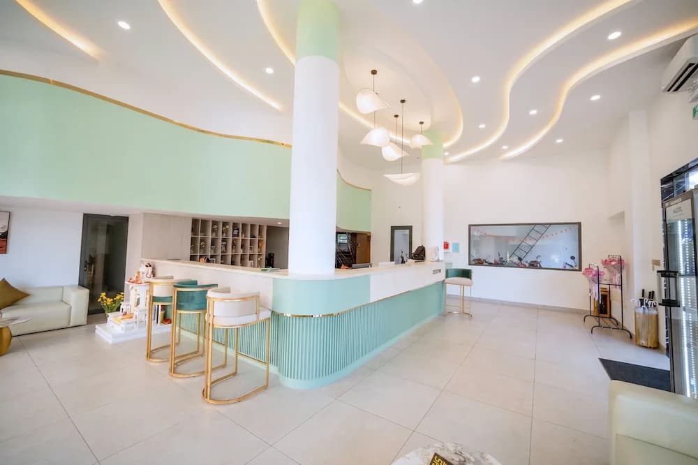Reception hall