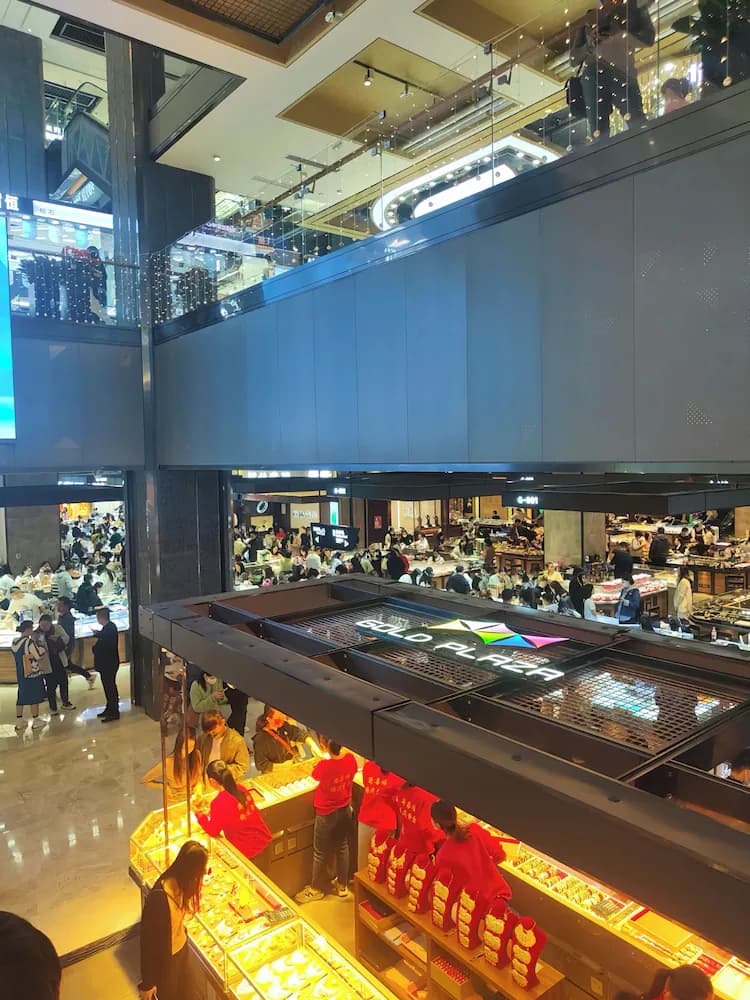 Shopping mall