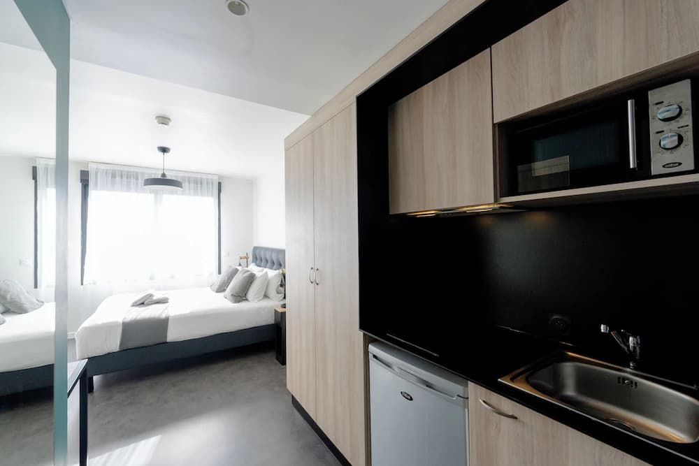 Private kitchenette