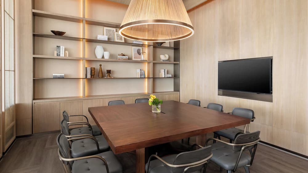 Meeting facility