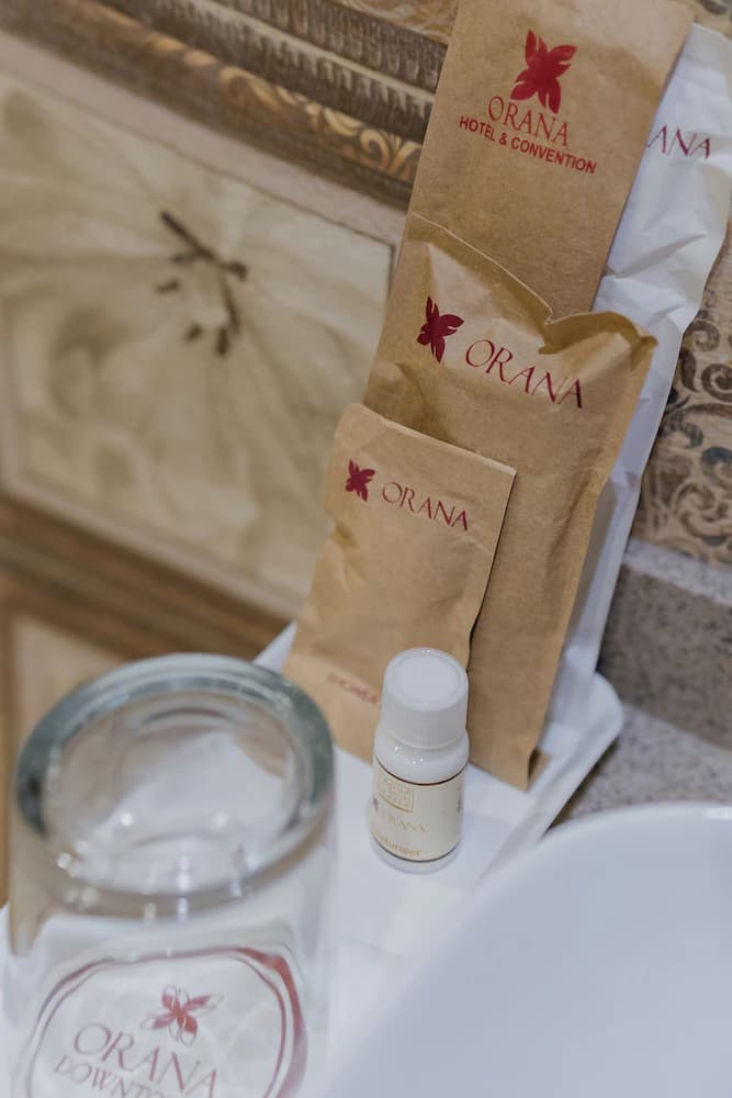 Bathroom amenities