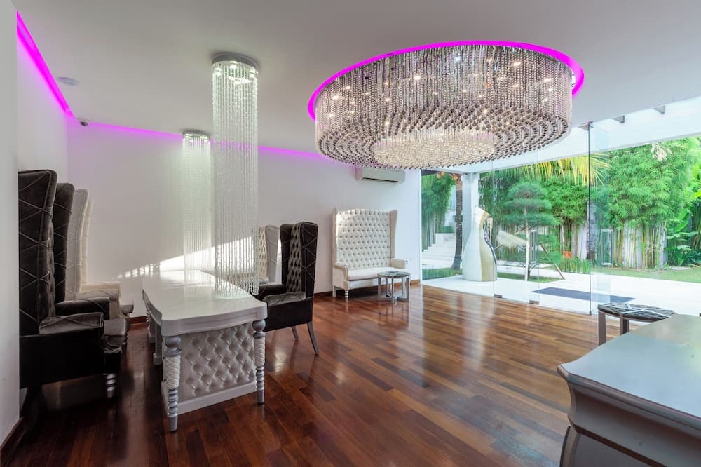 Spa reception