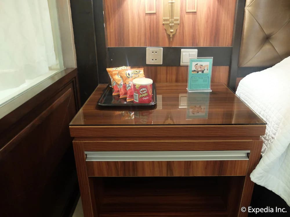 Room amenity