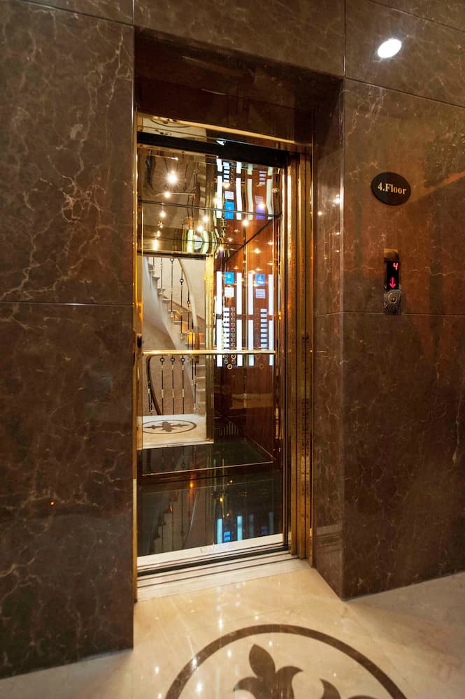 Elevator