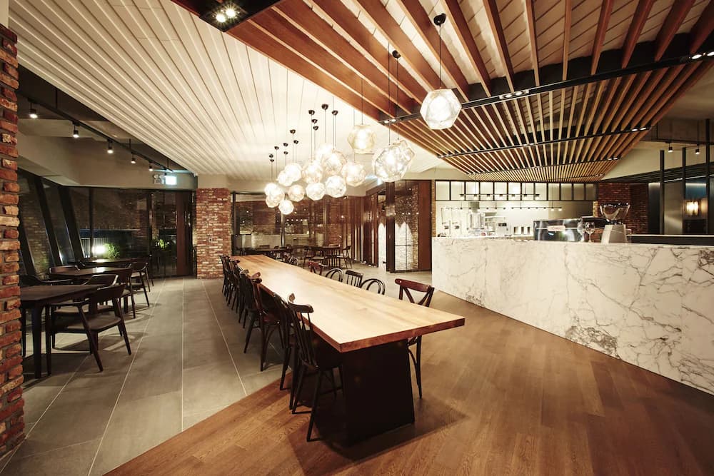 Breakfast area