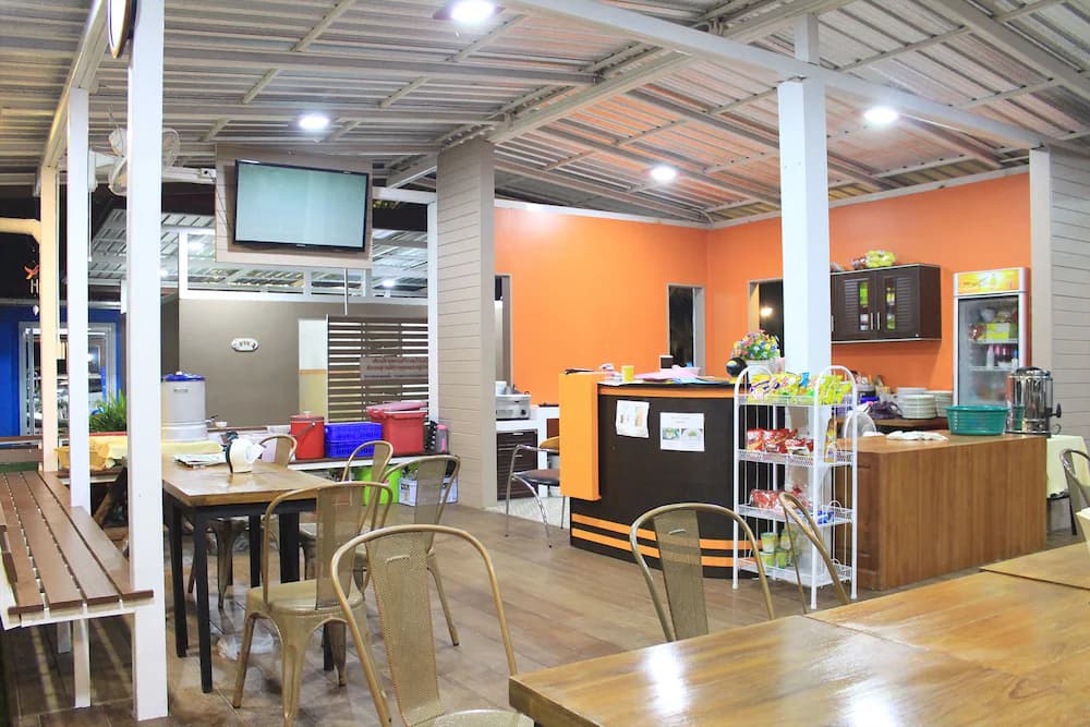 Coffee shop