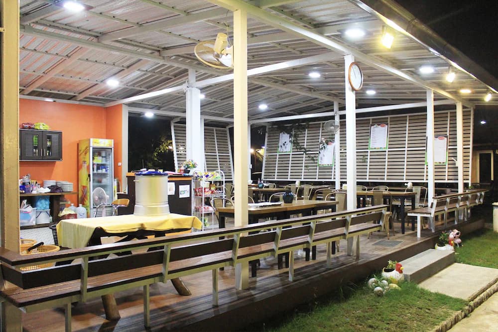 Coffee shop