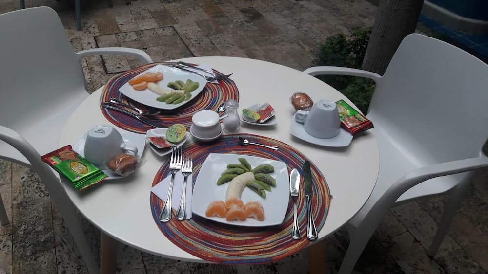 Breakfast area