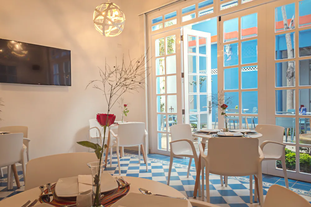 Breakfast area