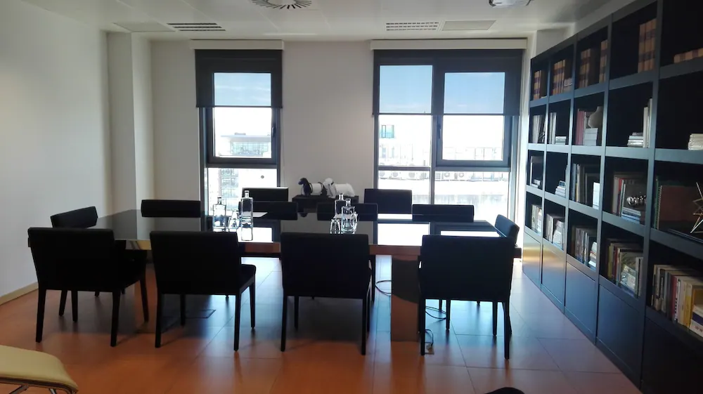 Meeting facility