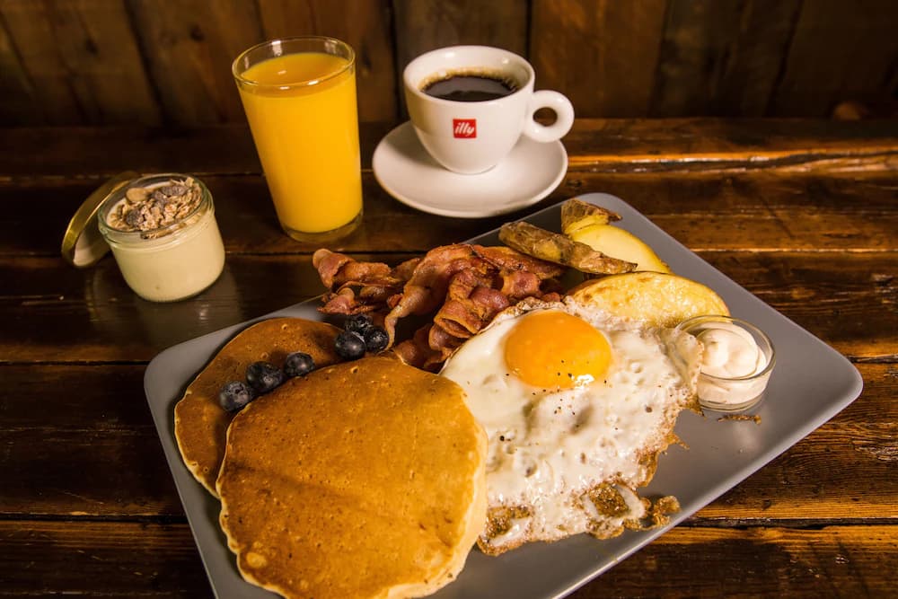 Breakfast area