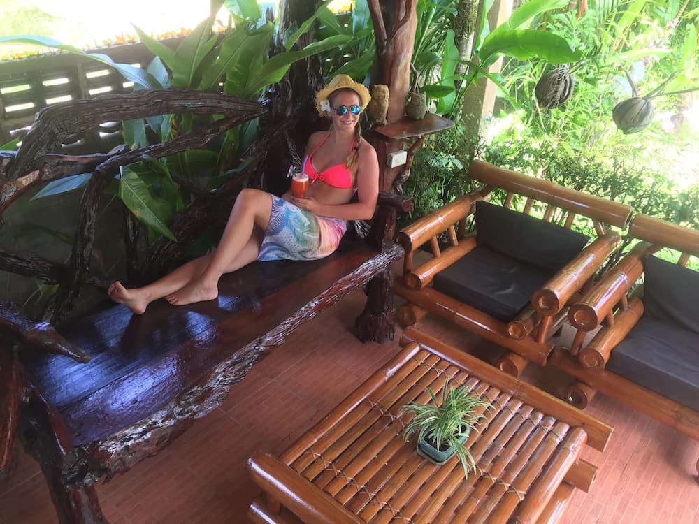 Poolside bar