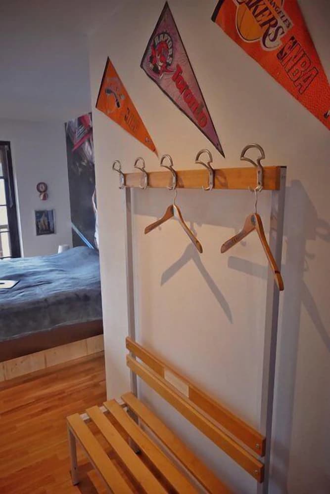 Room amenity